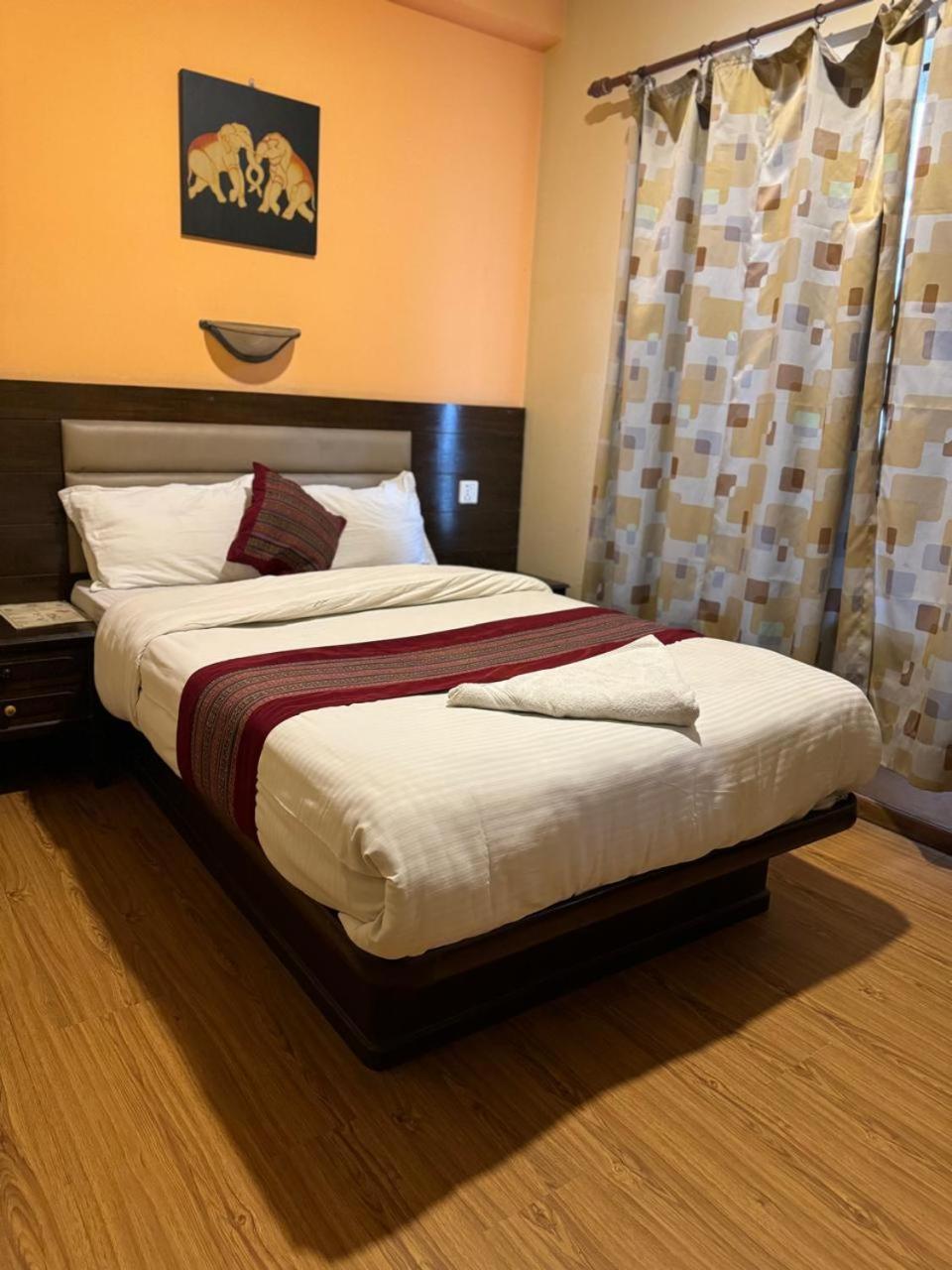 Hotel Namtso Катманду Екстериор снимка